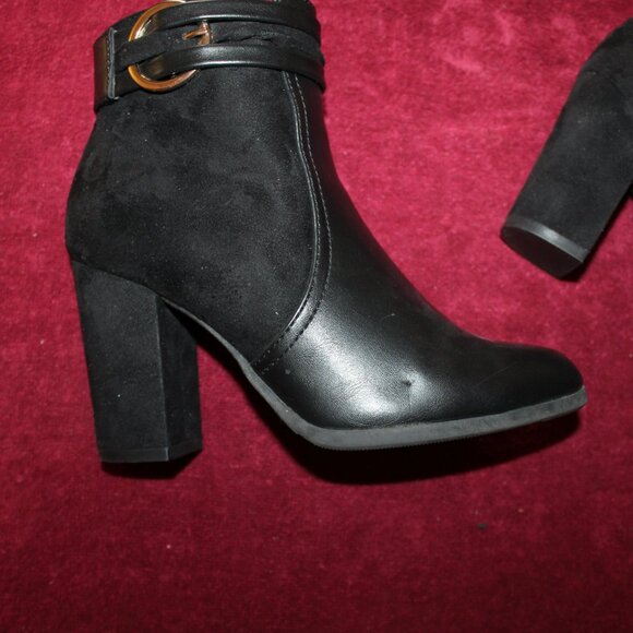 Sasha by Limelight Black booties - Picture 2 of 8